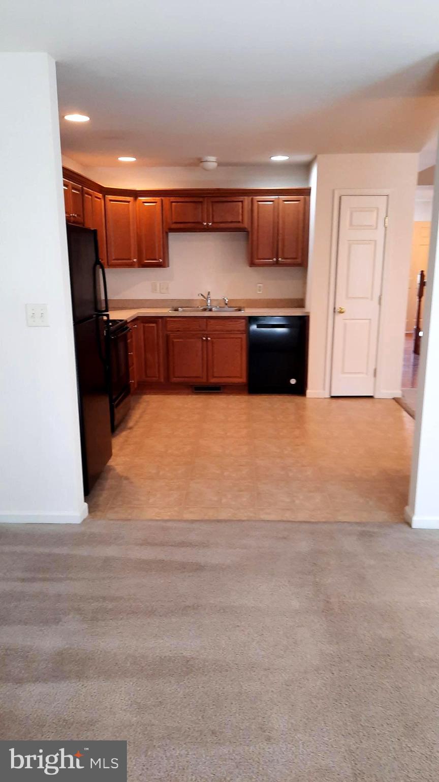 SILVER CREEK - Residential Lease