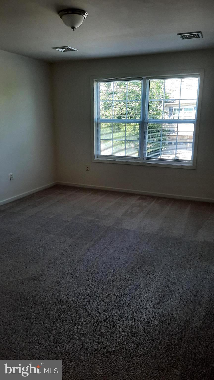 SILVER CREEK - Residential Lease