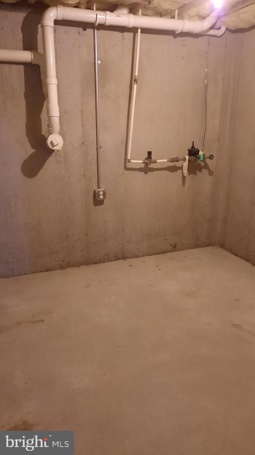 SILVER CREEK - Residential Lease