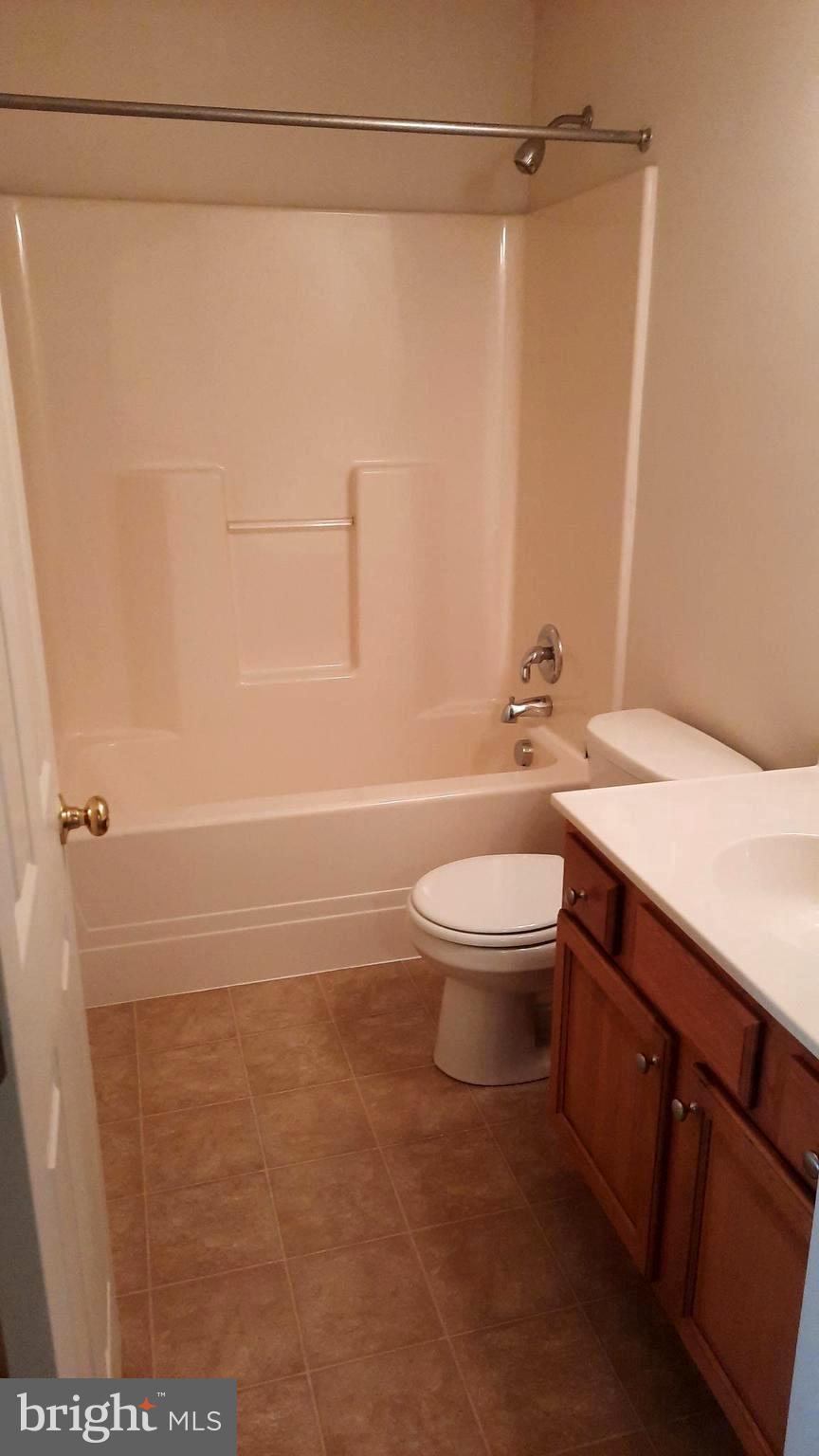 SILVER CREEK - Residential Lease