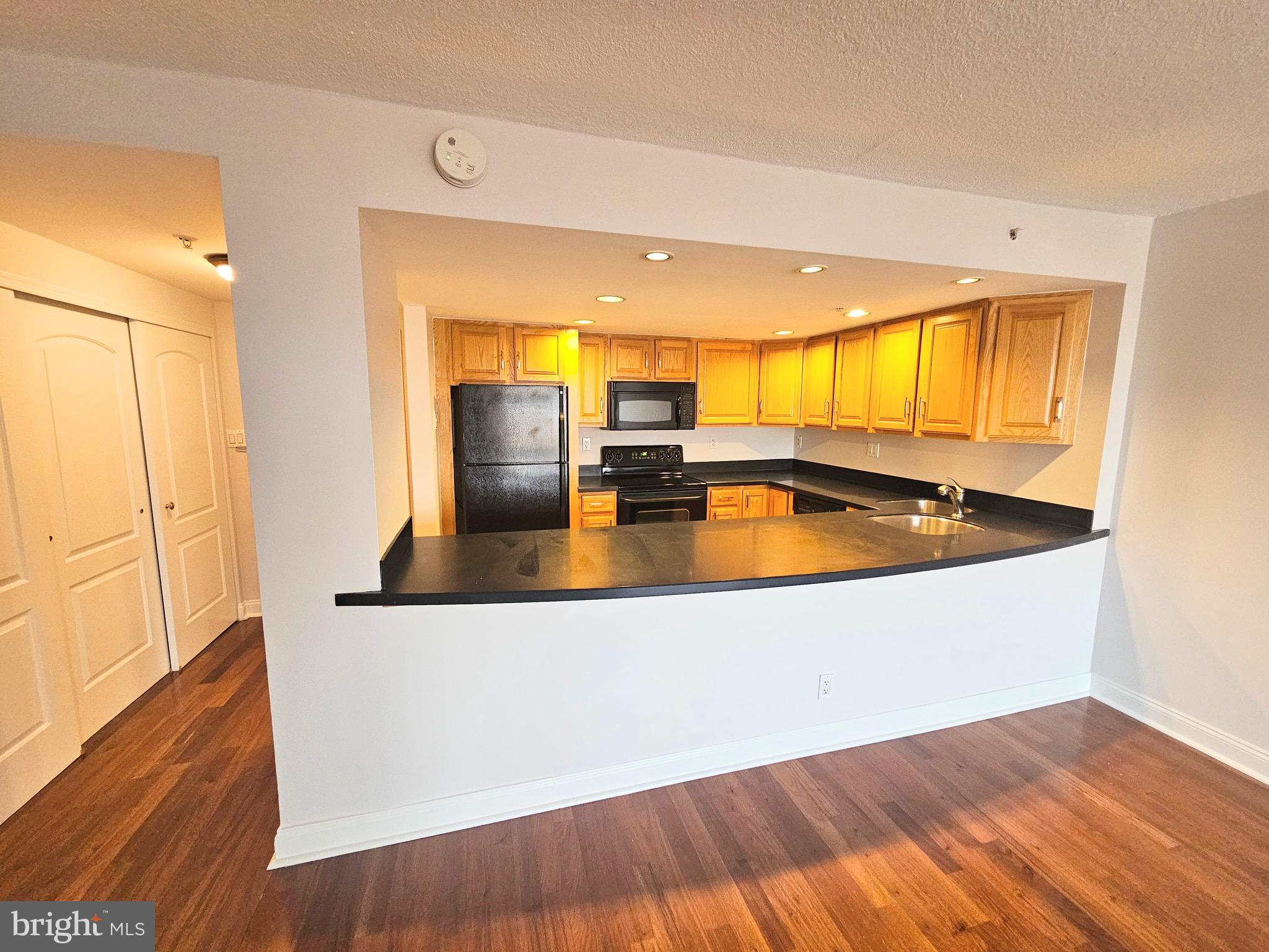 FAIRMOUNT - Residential