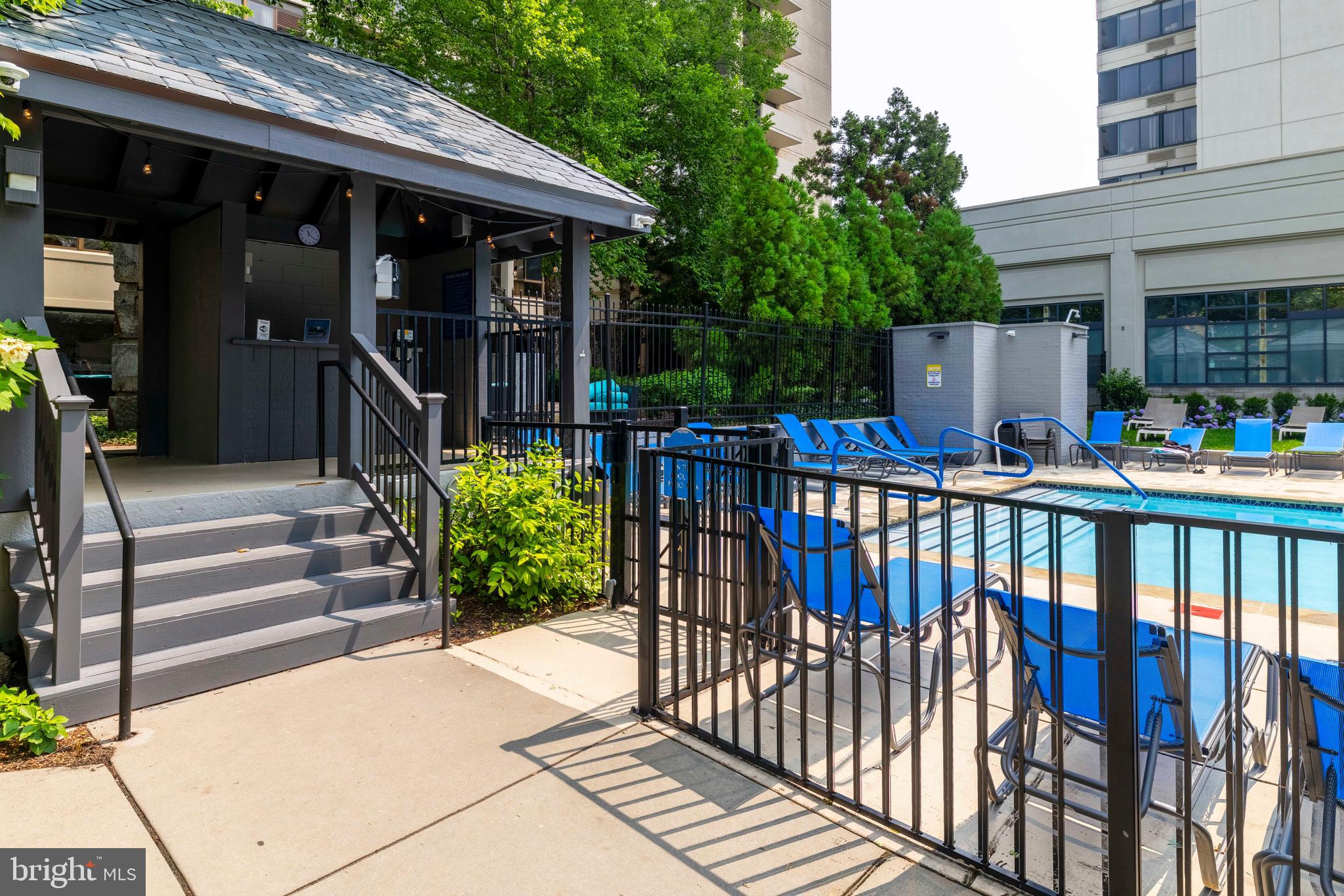 FAIRMOUNT - Residential