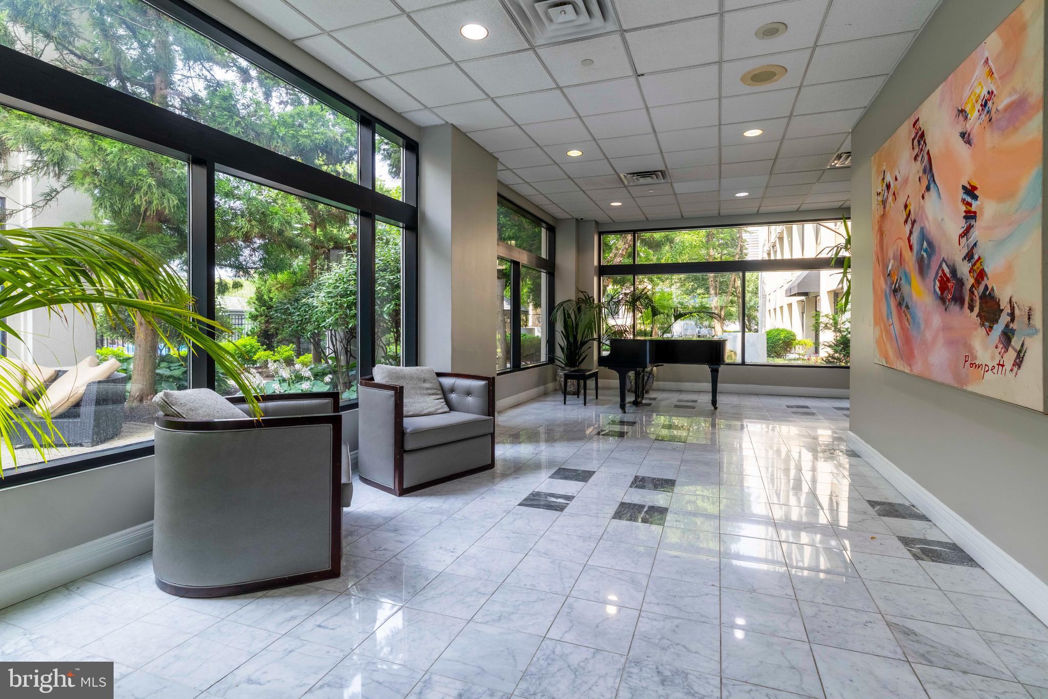 FAIRMOUNT - Residential