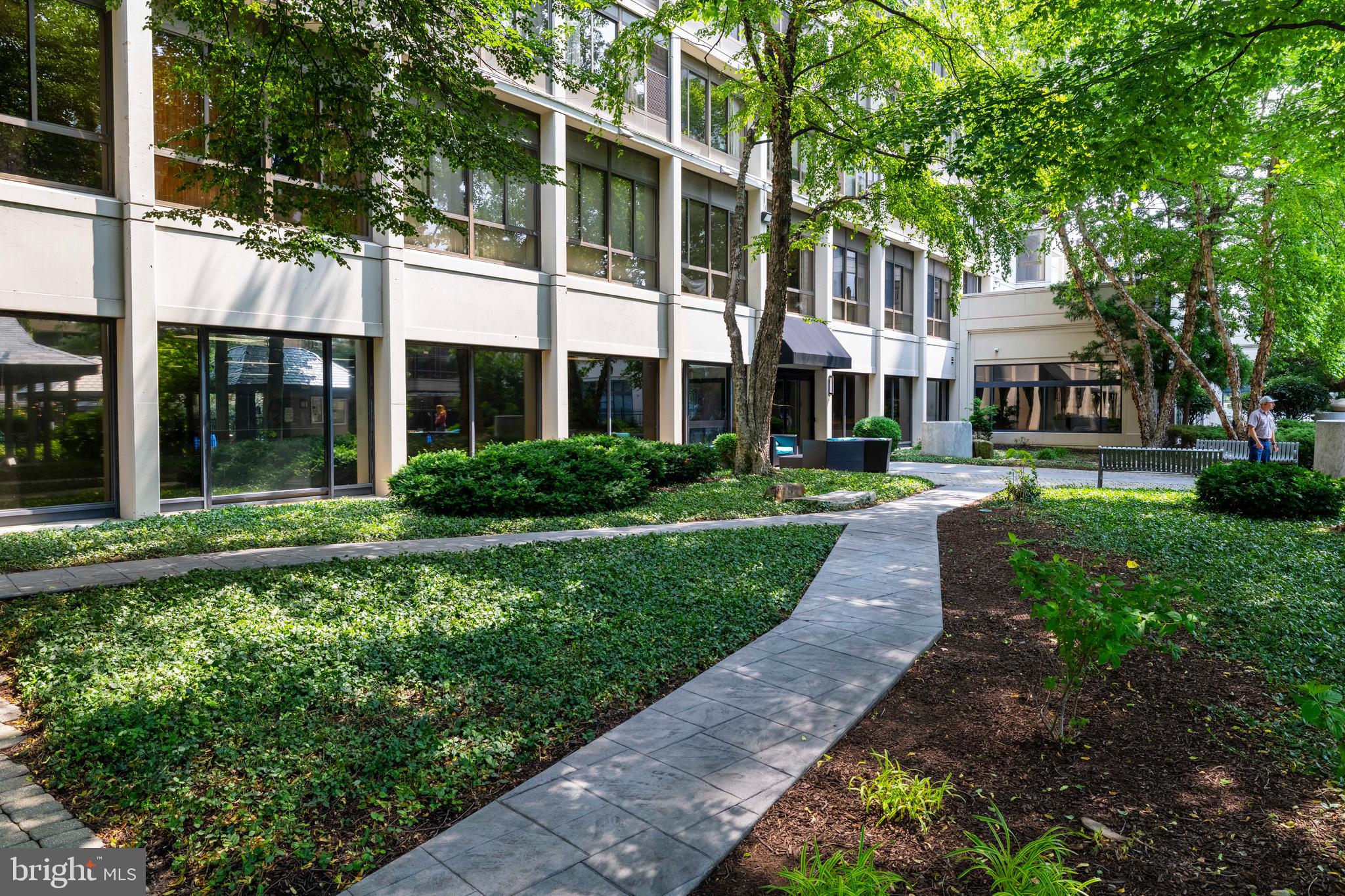 FAIRMOUNT - Residential