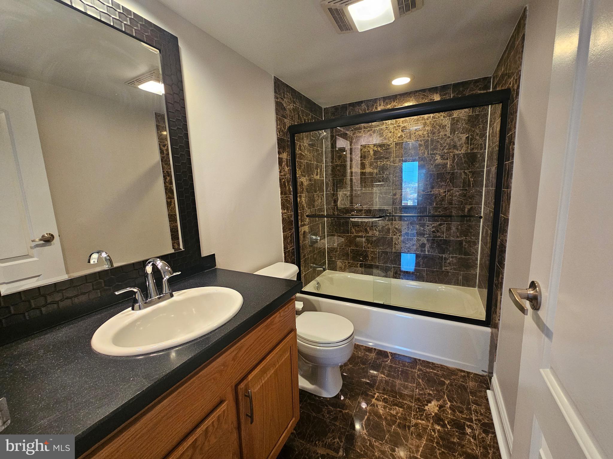 FAIRMOUNT - Residential