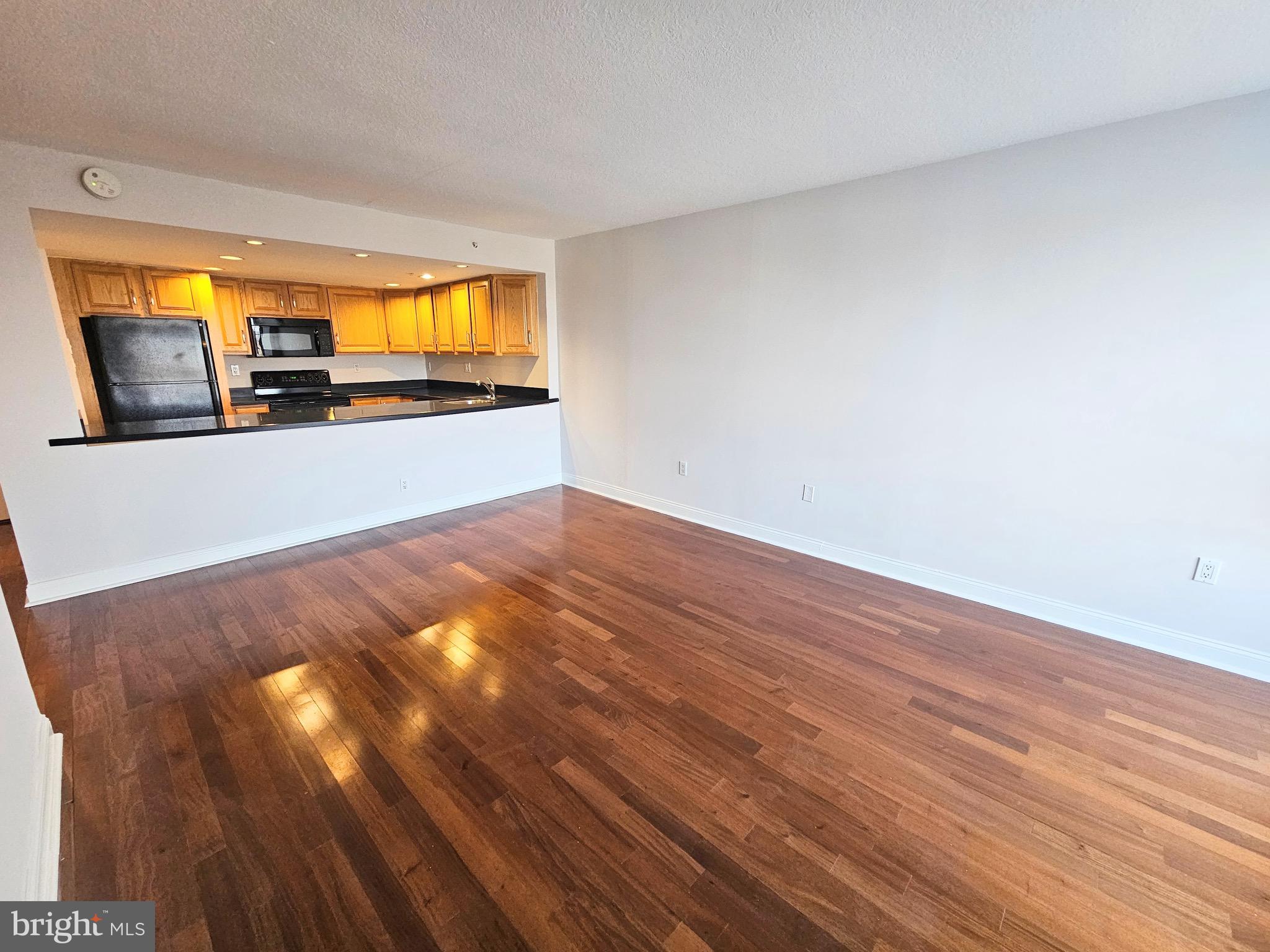 FAIRMOUNT - Residential