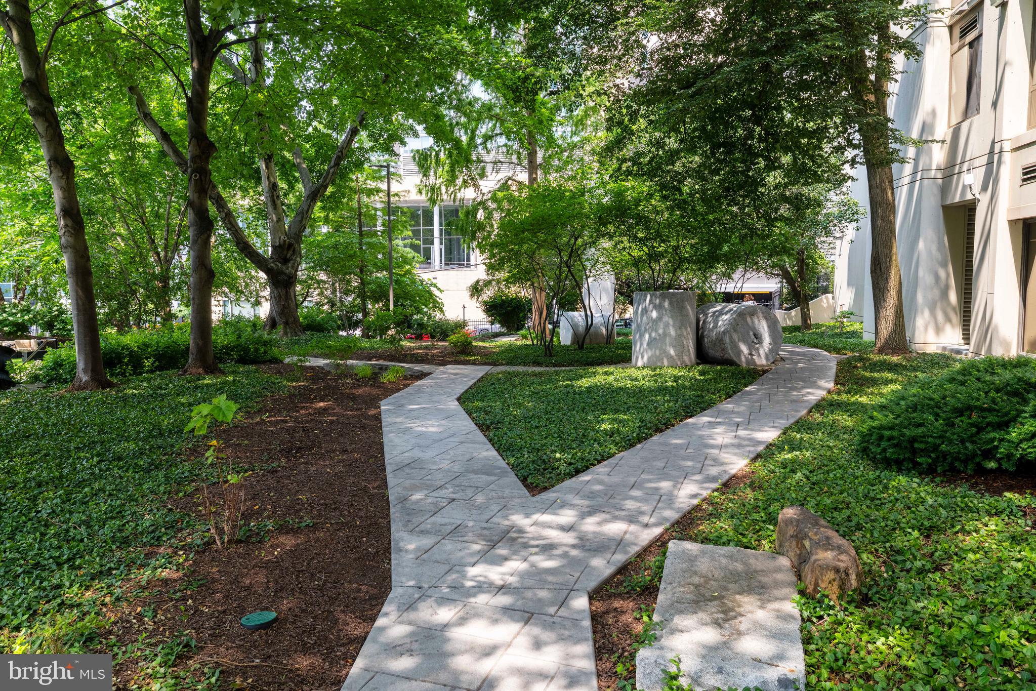 FAIRMOUNT - Residential