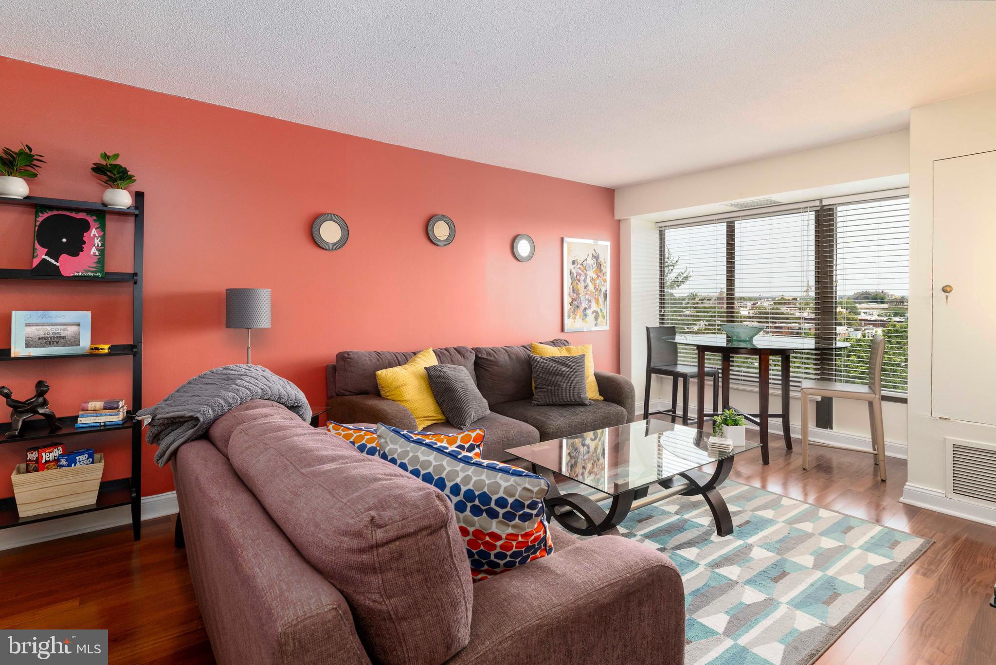 2001 HAMILTON STREET 925