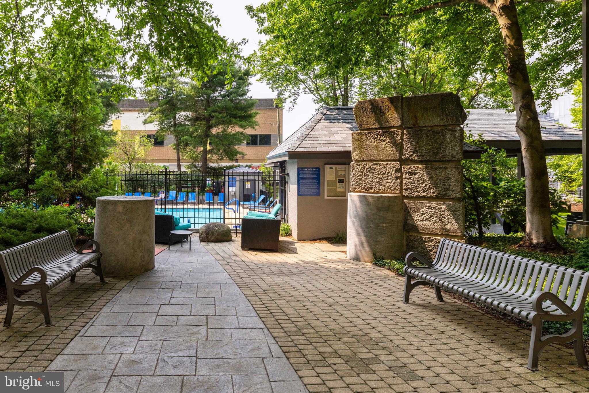 FAIRMOUNT - Residential