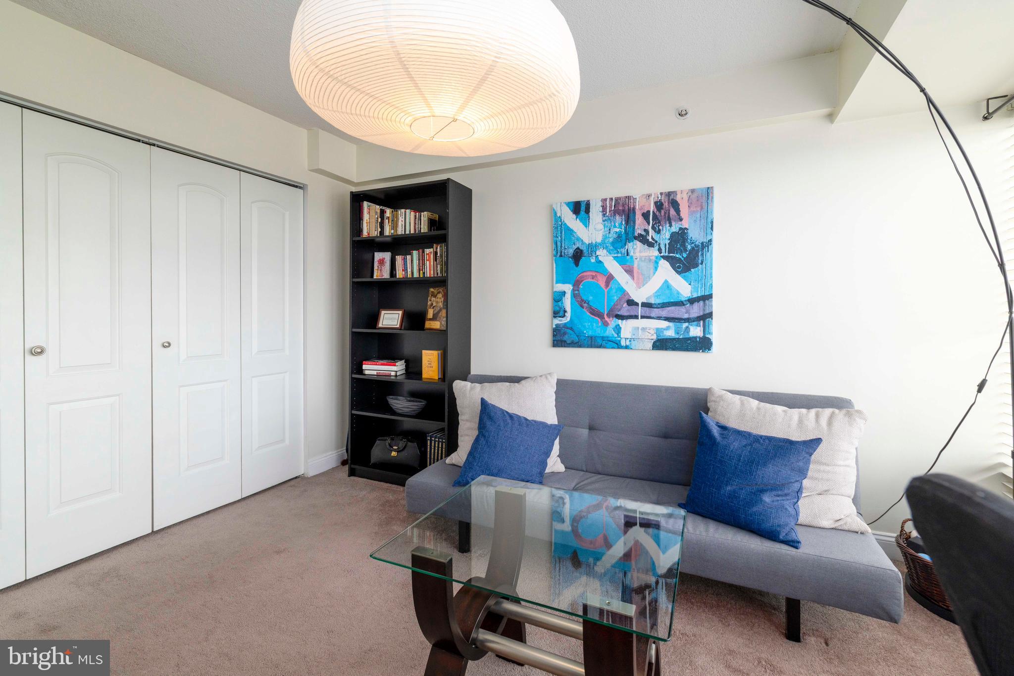 FAIRMOUNT - Residential