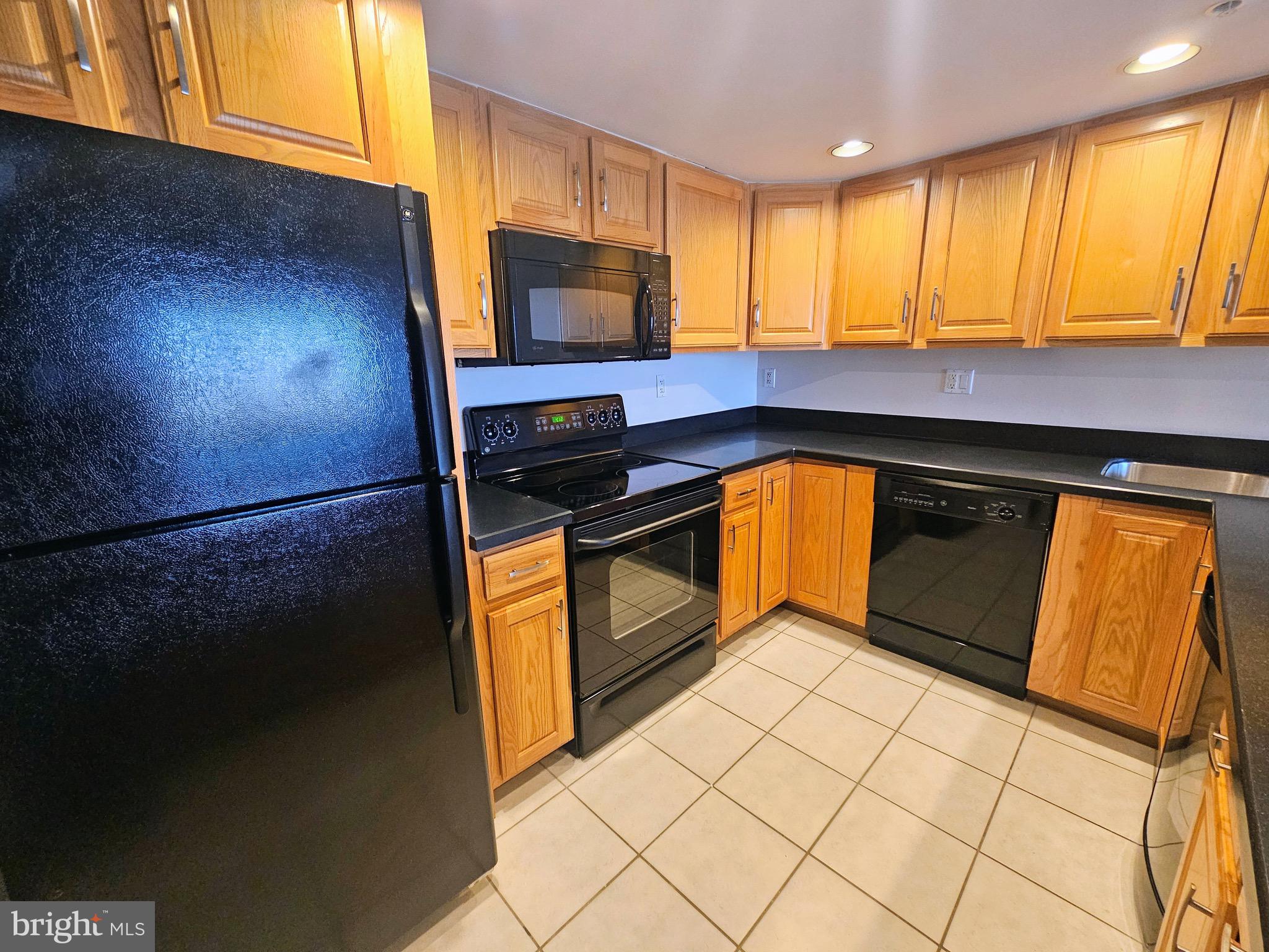 FAIRMOUNT - Residential