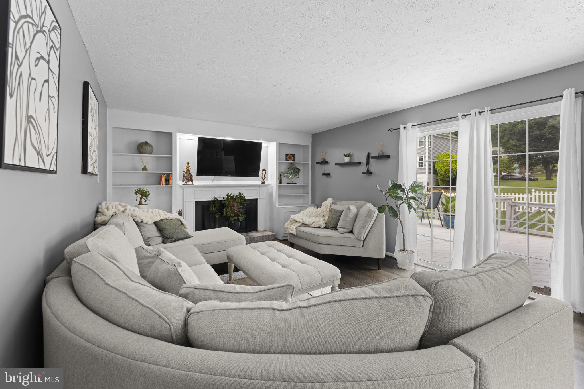 NORTH SHERWOOD FOREST - Residential