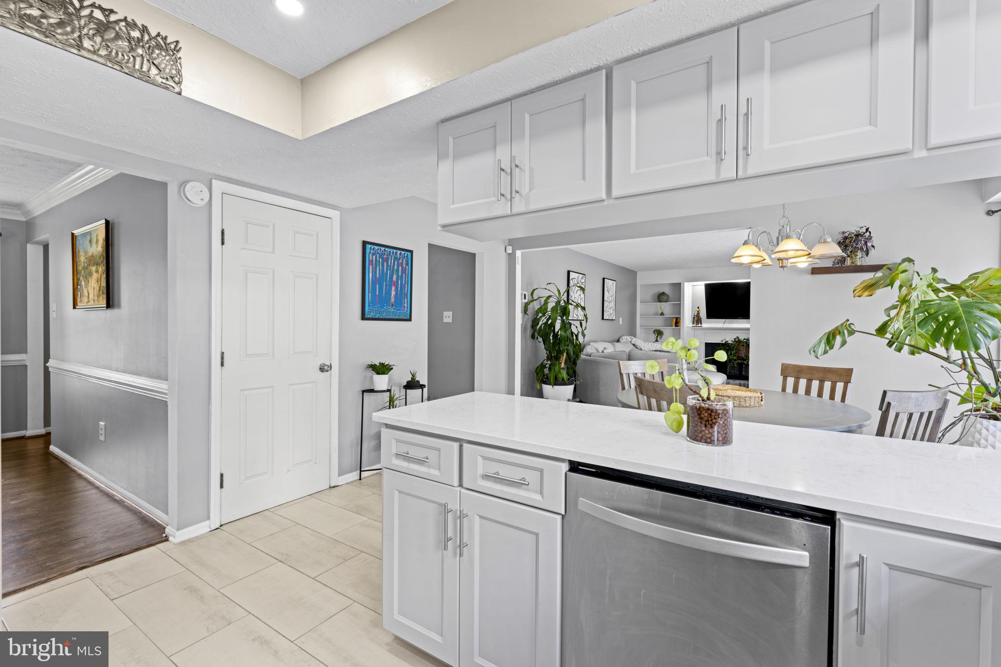 NORTH SHERWOOD FOREST - Residential