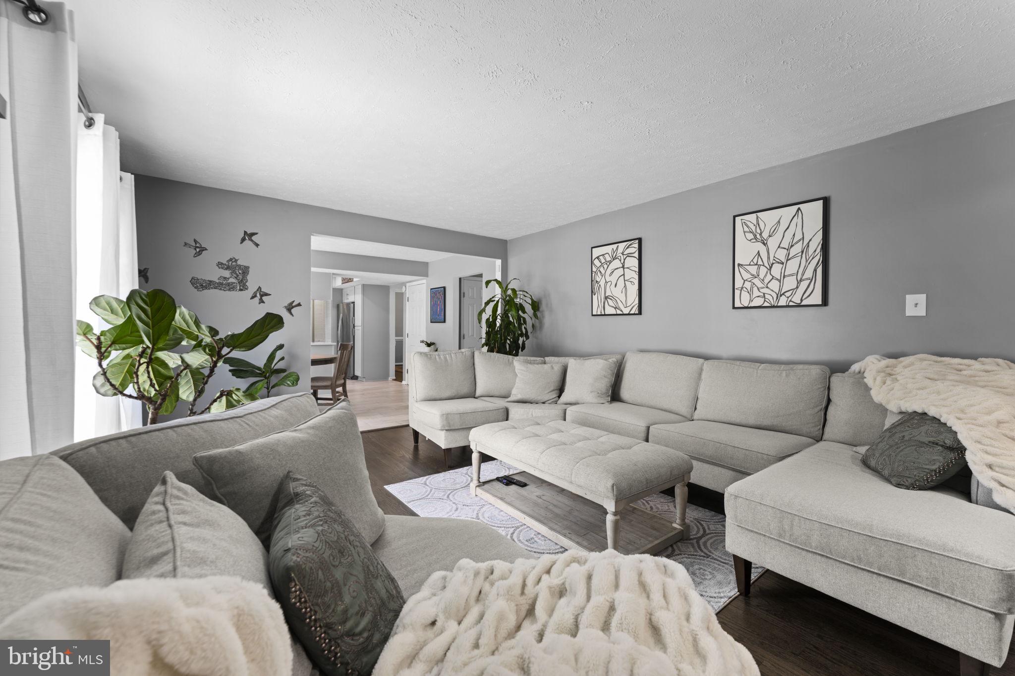 NORTH SHERWOOD FOREST - Residential