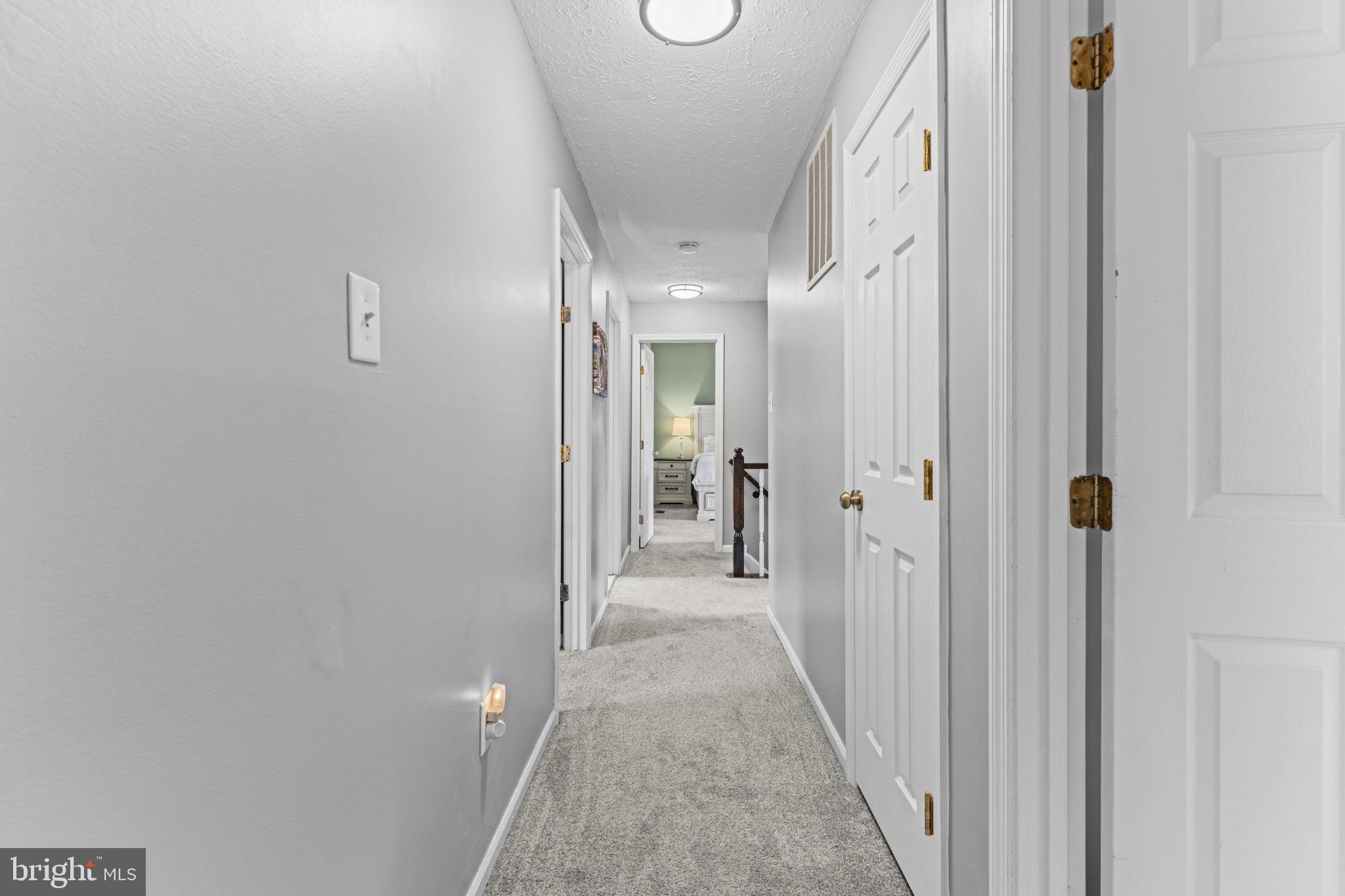 NORTH SHERWOOD FOREST - Residential