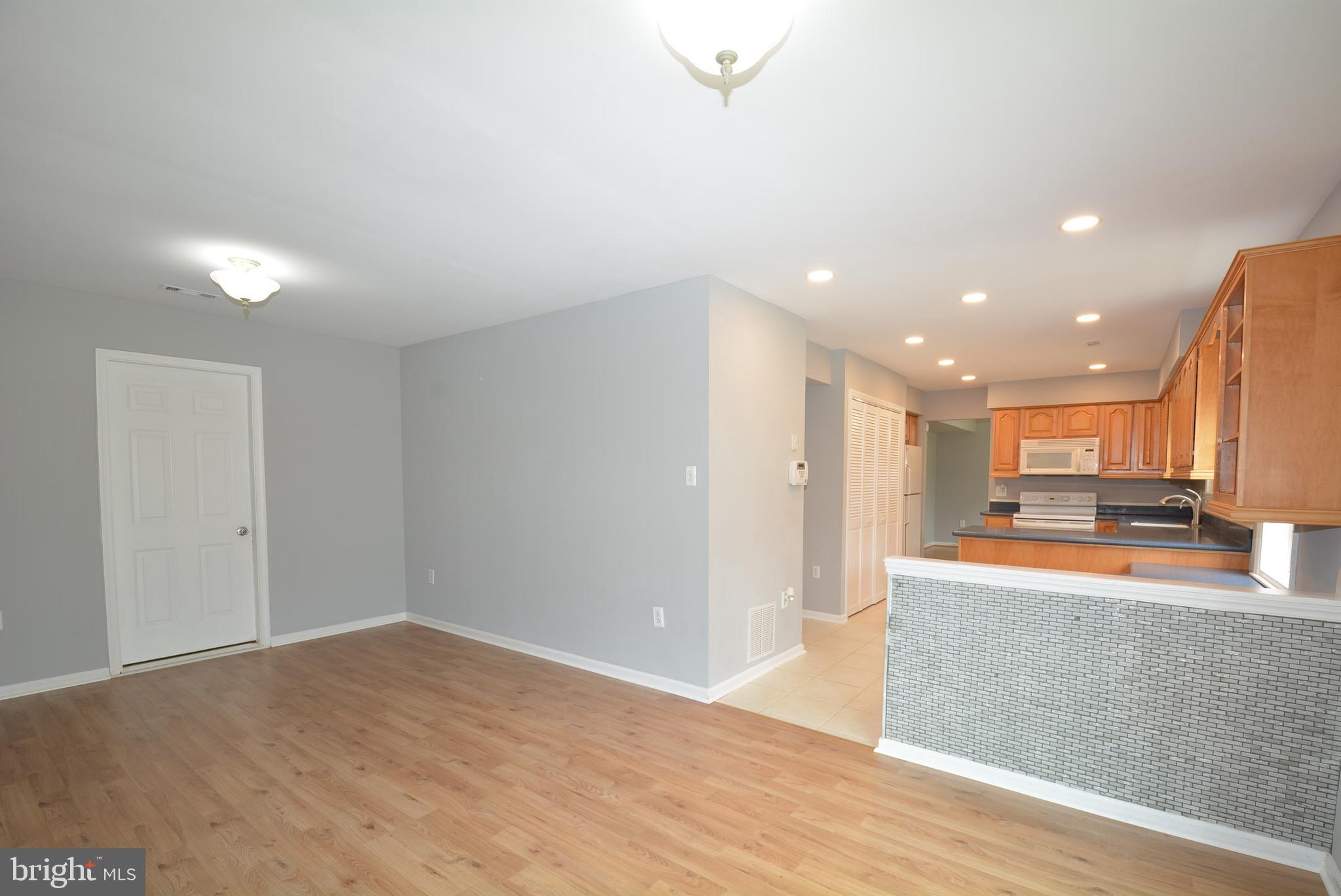 DALE CITY - Residential