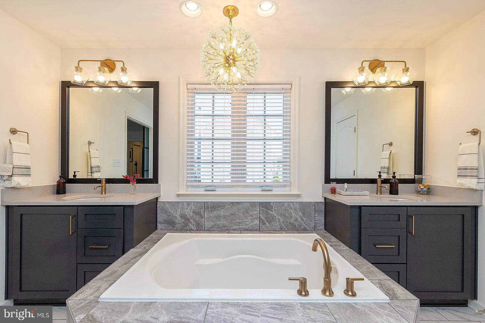 RIDGES OF TUSCARORA - Residential