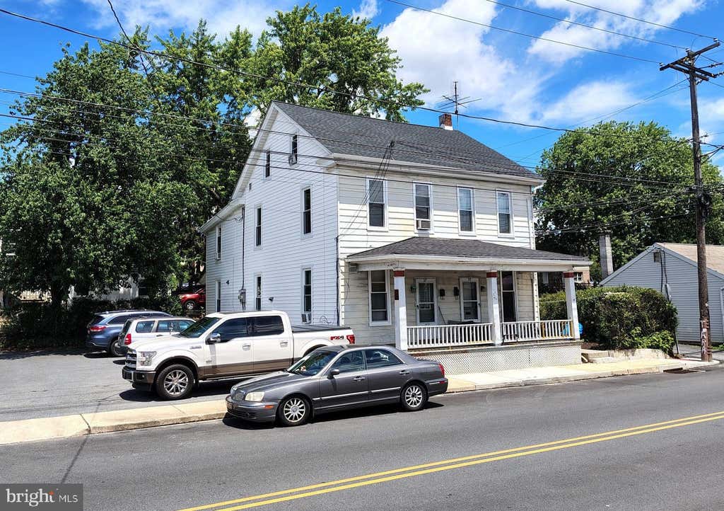 Photo of 37 E Willow Street, ELIZABETHTOWN, PA 17022 (MLS # PALA2089986)