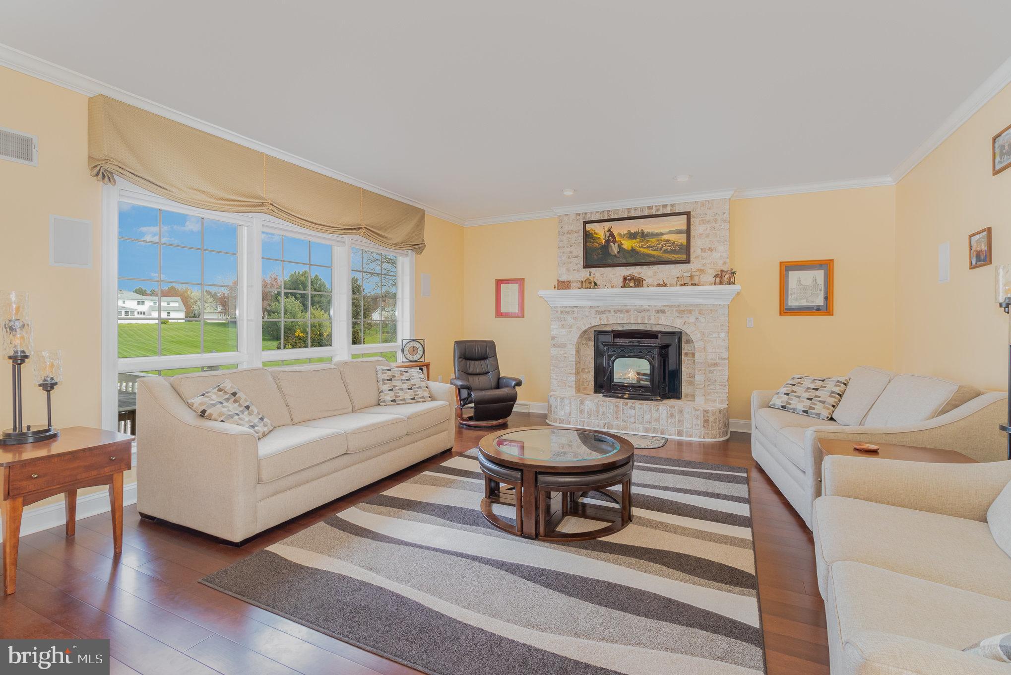 MEADOWVIEW ESTATES - Residential