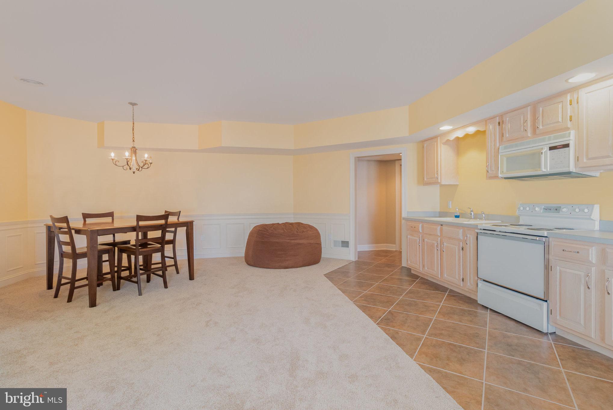 MEADOWVIEW ESTATES - Residential