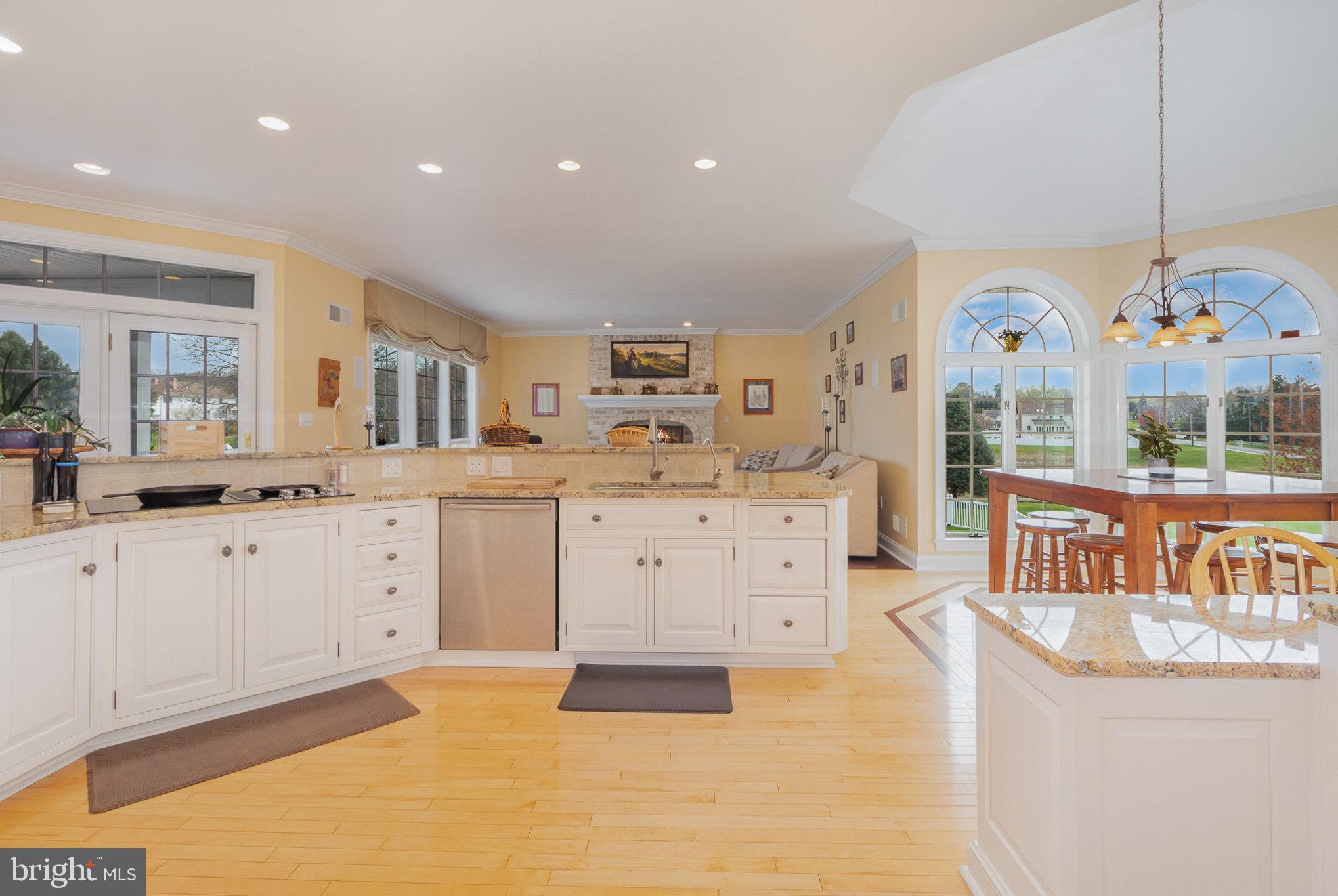 MEADOWVIEW ESTATES - Residential