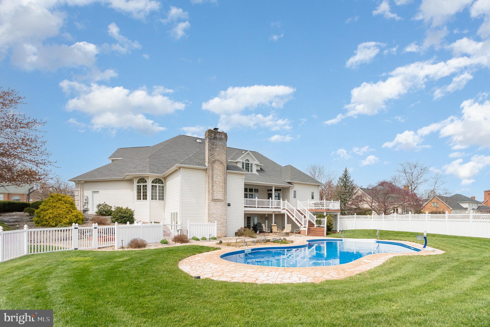 MEADOWVIEW ESTATES - Residential