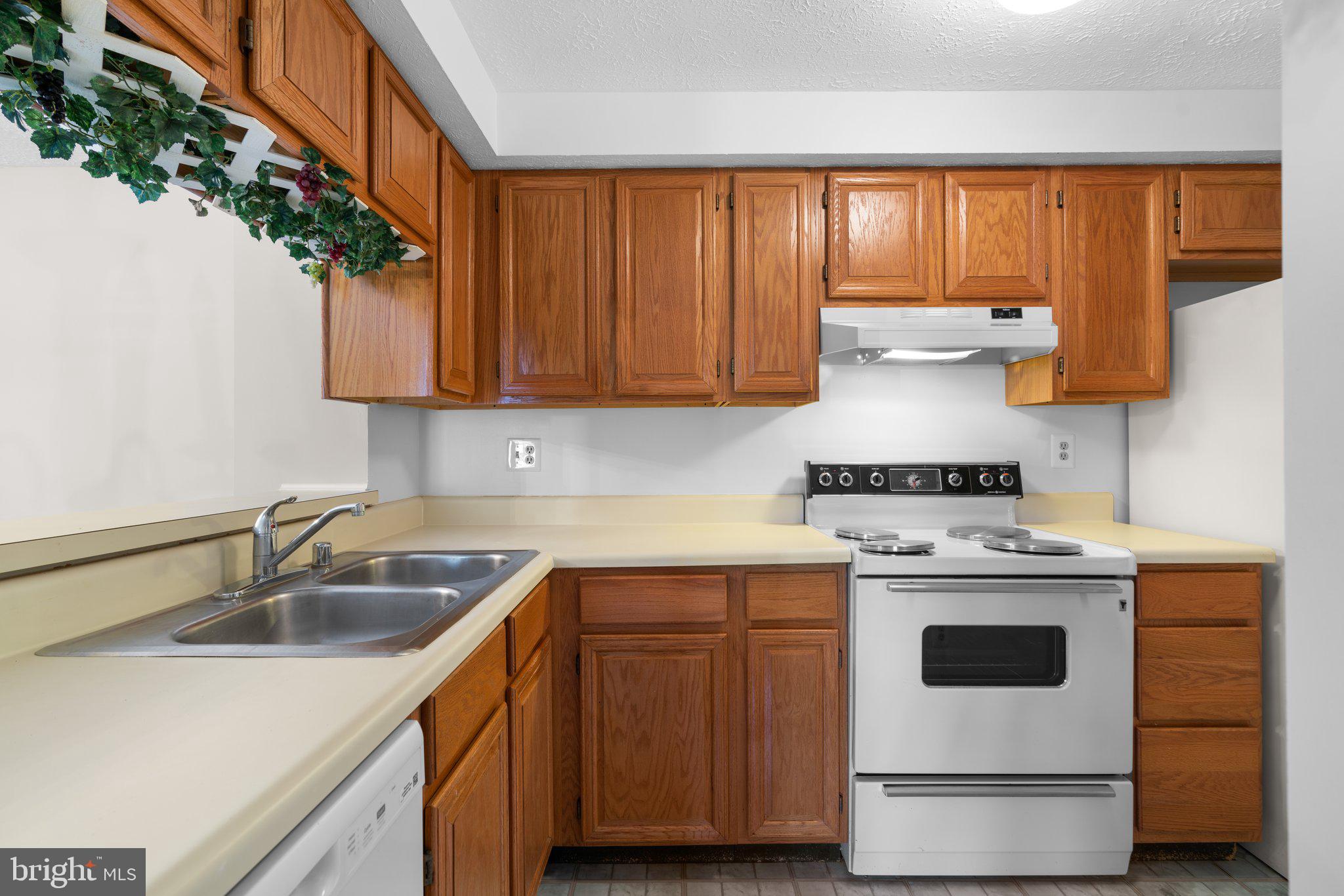 DAMASCUS GARDENS - Residential