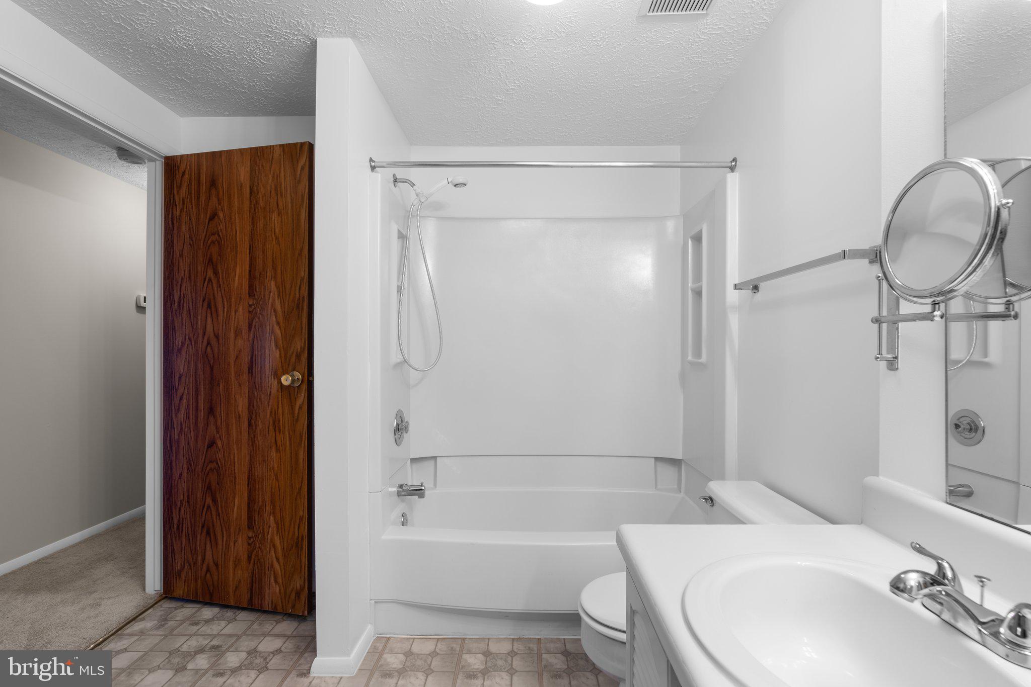 DAMASCUS GARDENS - Residential