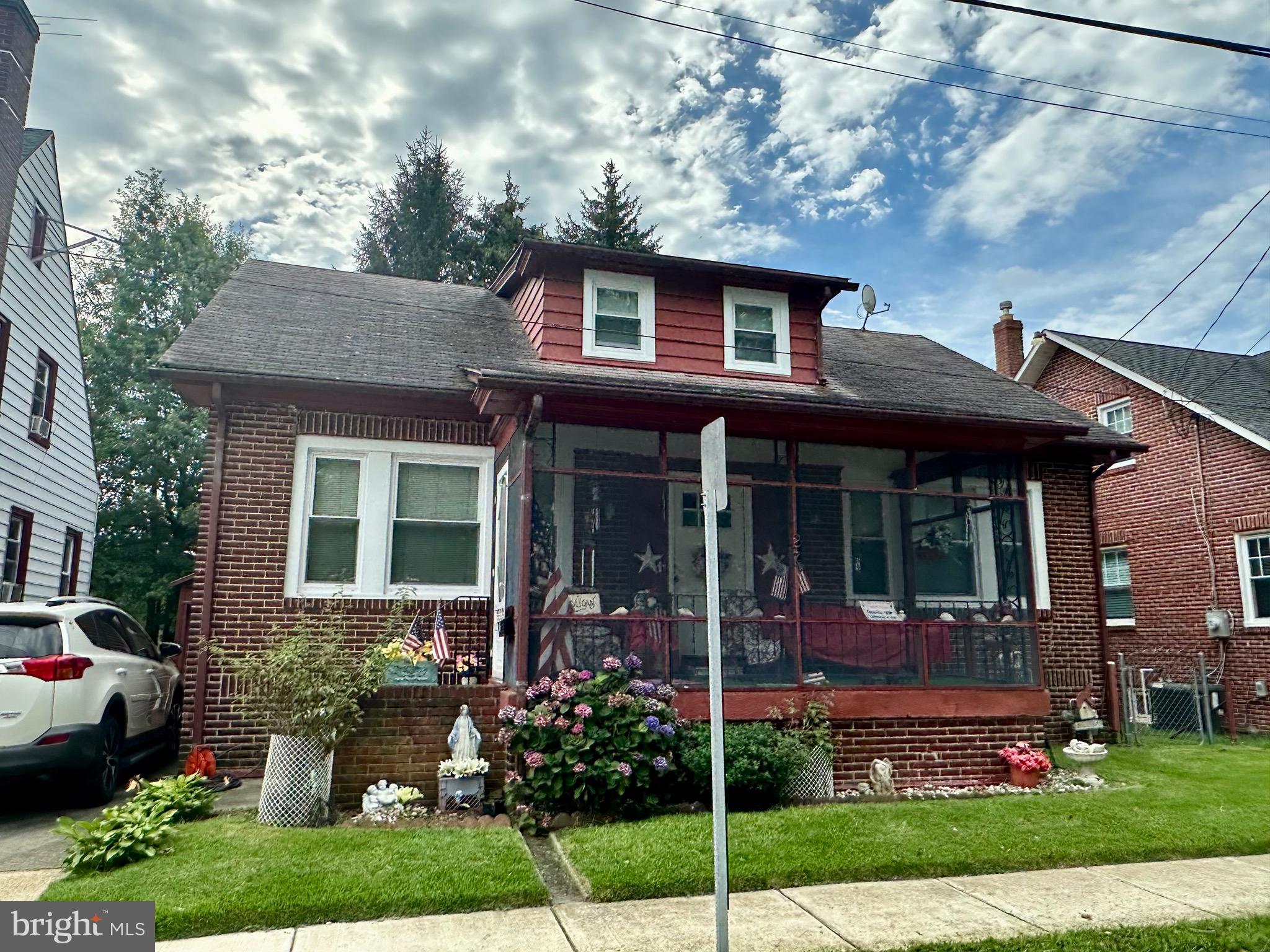 27 PENN STREET