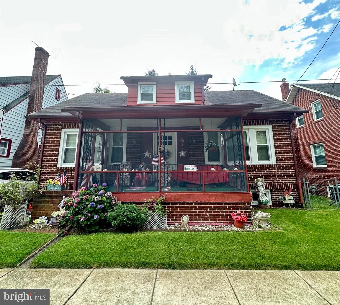 27 PENN STREET