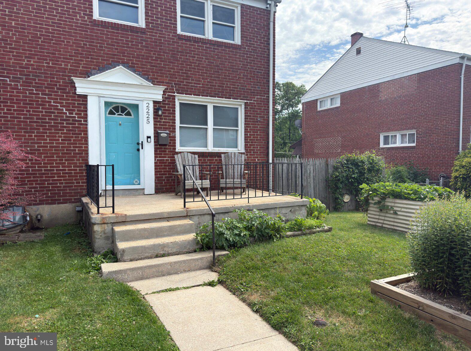 2225 ELLEN AVENUE