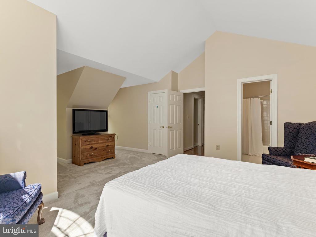 GOLD MINE CROSSING - Residential