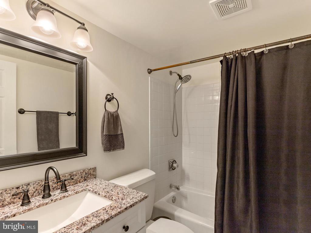 GOLD MINE CROSSING - Residential