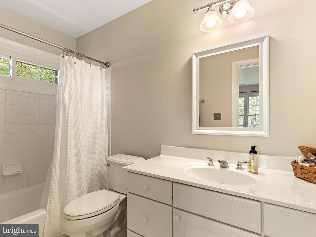 GOLD MINE CROSSING - Residential