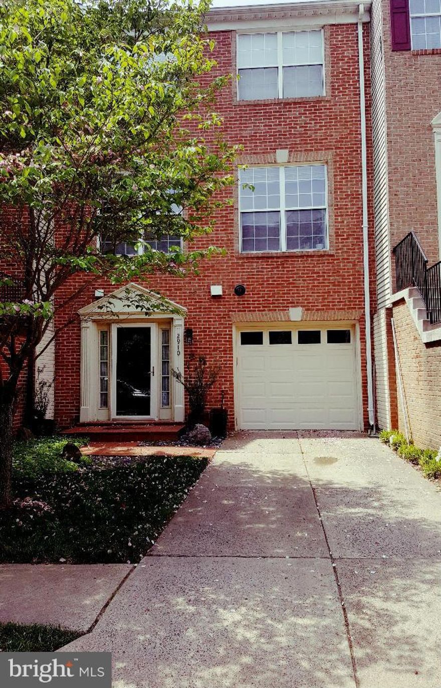 Less than a block from Vienna Metro! 3 finished levels Town Home with 3 Bedrooms,2 full, 2 half bath. Beautiful 3 levels Brazilian Cherry Hard Wood Floors. Sunny breakfast Nook. Deck and Patio with Fenced Backyard. Luxury Master Suite w/vaulted ceiling Walk in and customize Closet and Enjoy the upgraded Spa Liked master Bath with Jacuzzi Tub. A must see!