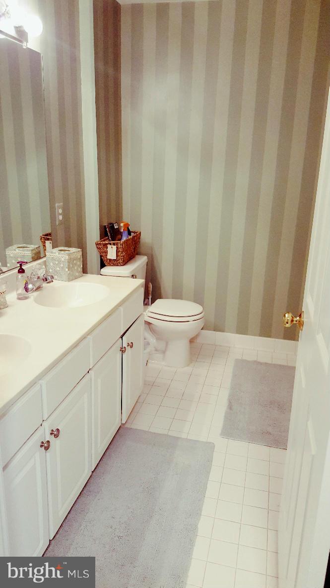 FAIRFAX METRO SQUARE - Residential Lease