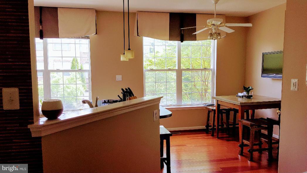 FAIRFAX METRO SQUARE - Residential Lease