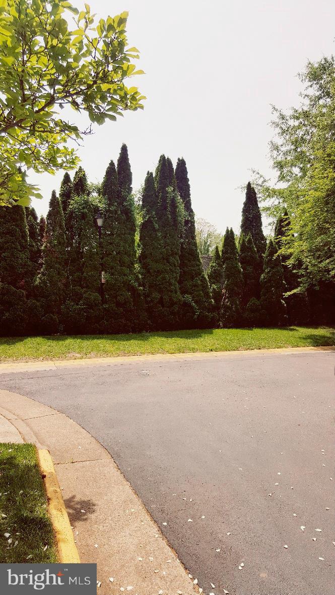 FAIRFAX METRO SQUARE - Residential Lease