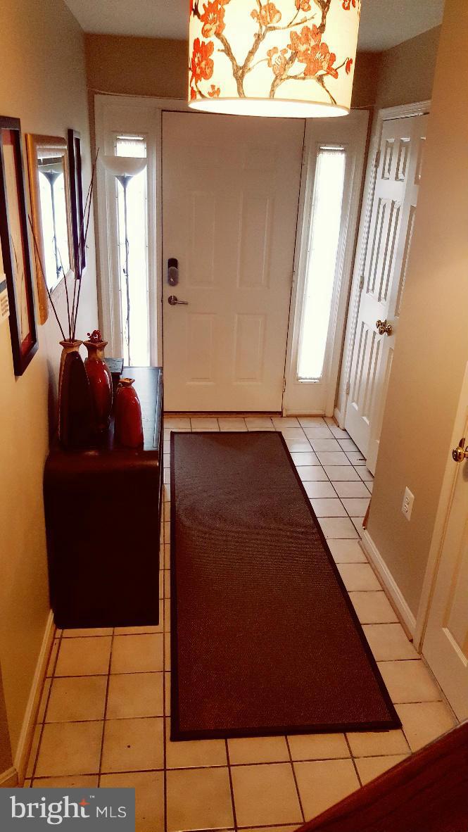 FAIRFAX METRO SQUARE - Residential Lease