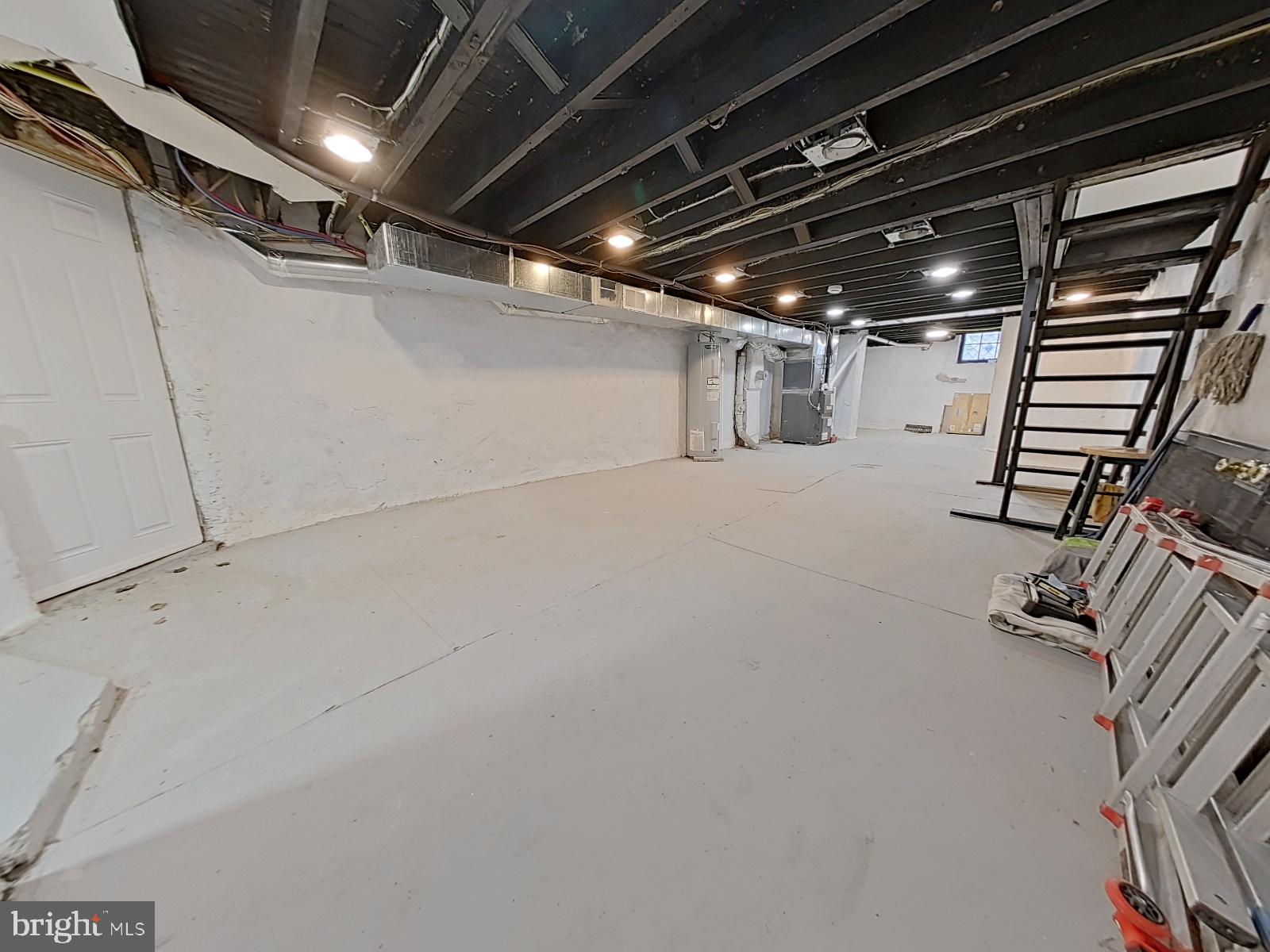 WALNUT HILL - Residential