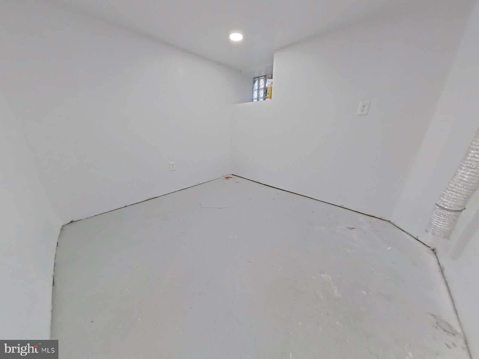 WALNUT HILL - Residential