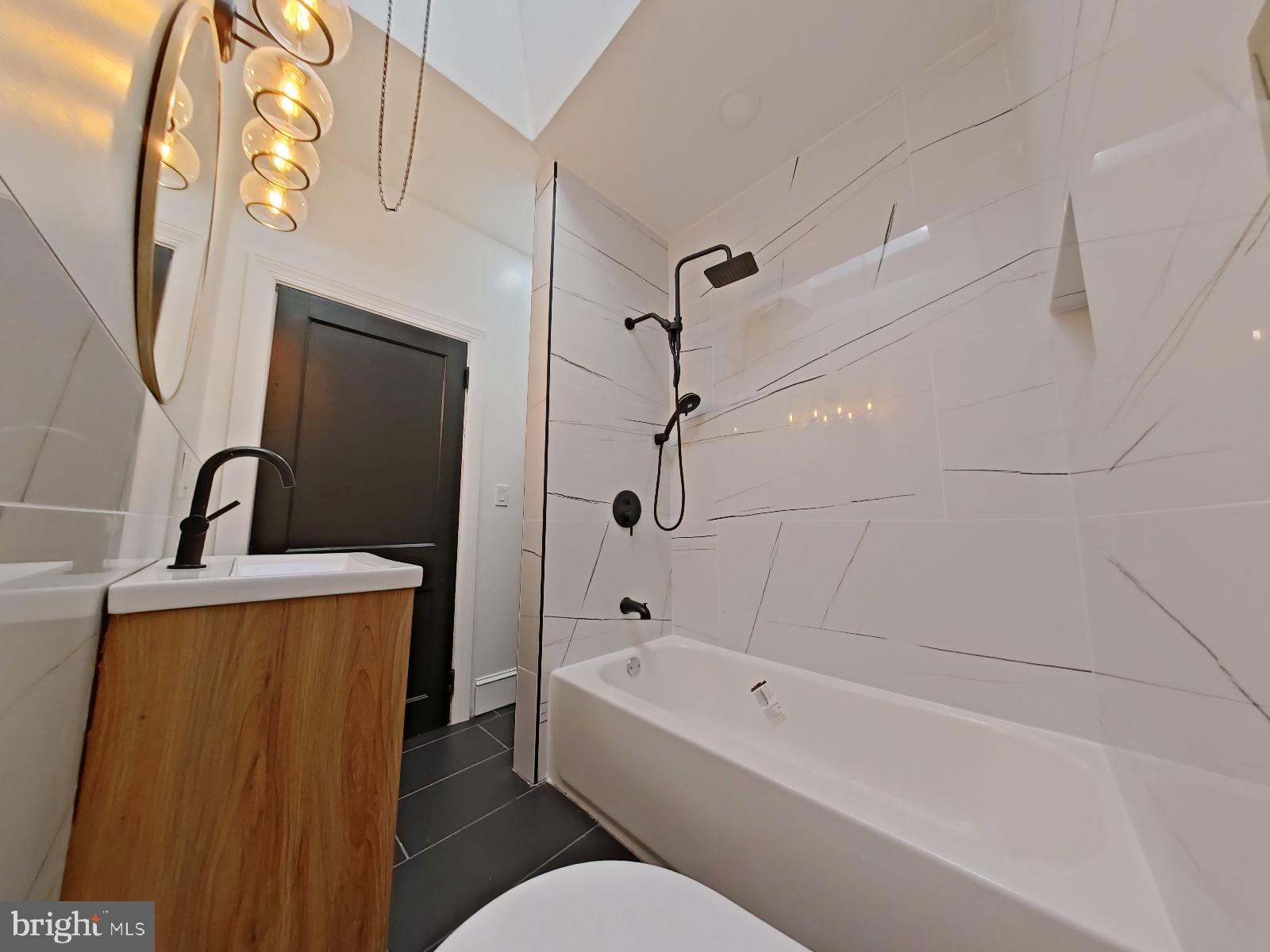 WALNUT HILL - Residential