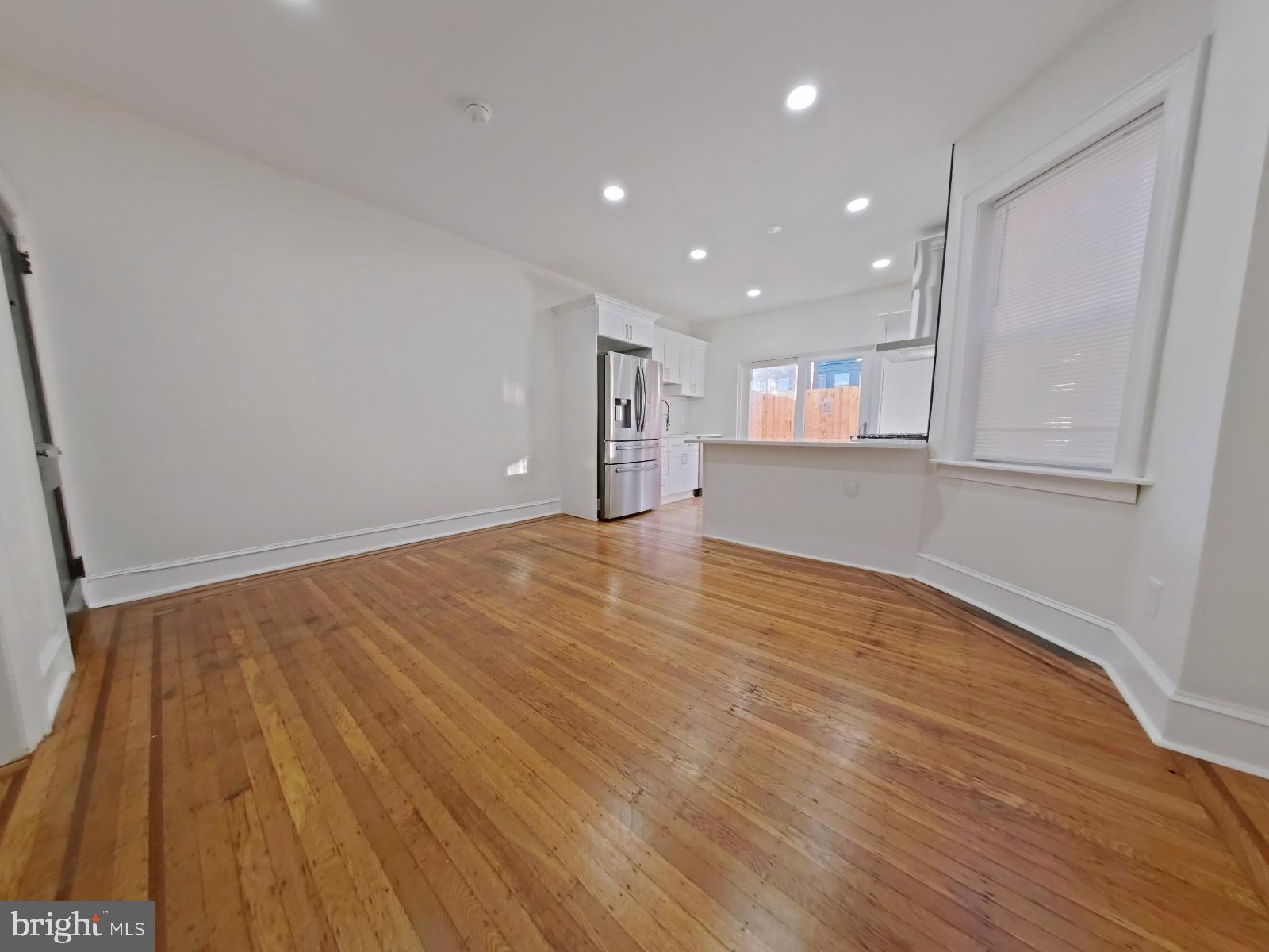 WALNUT HILL - Residential