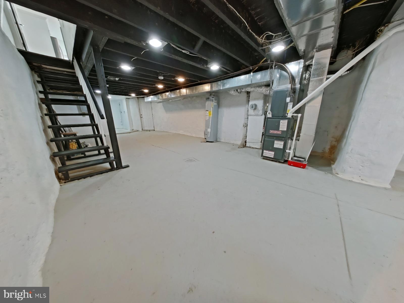 WALNUT HILL - Residential