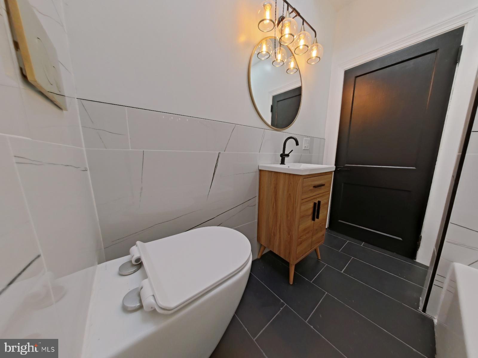 WALNUT HILL - Residential