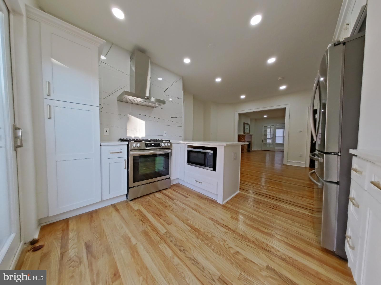 WALNUT HILL - Residential