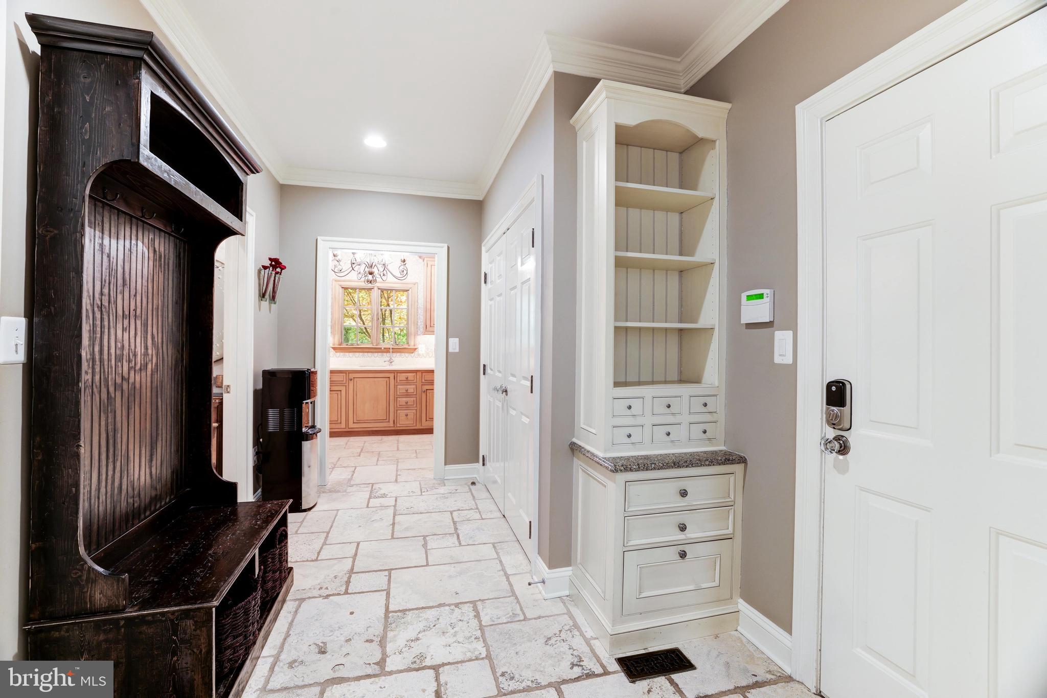 FALCON RIDGE - Residential