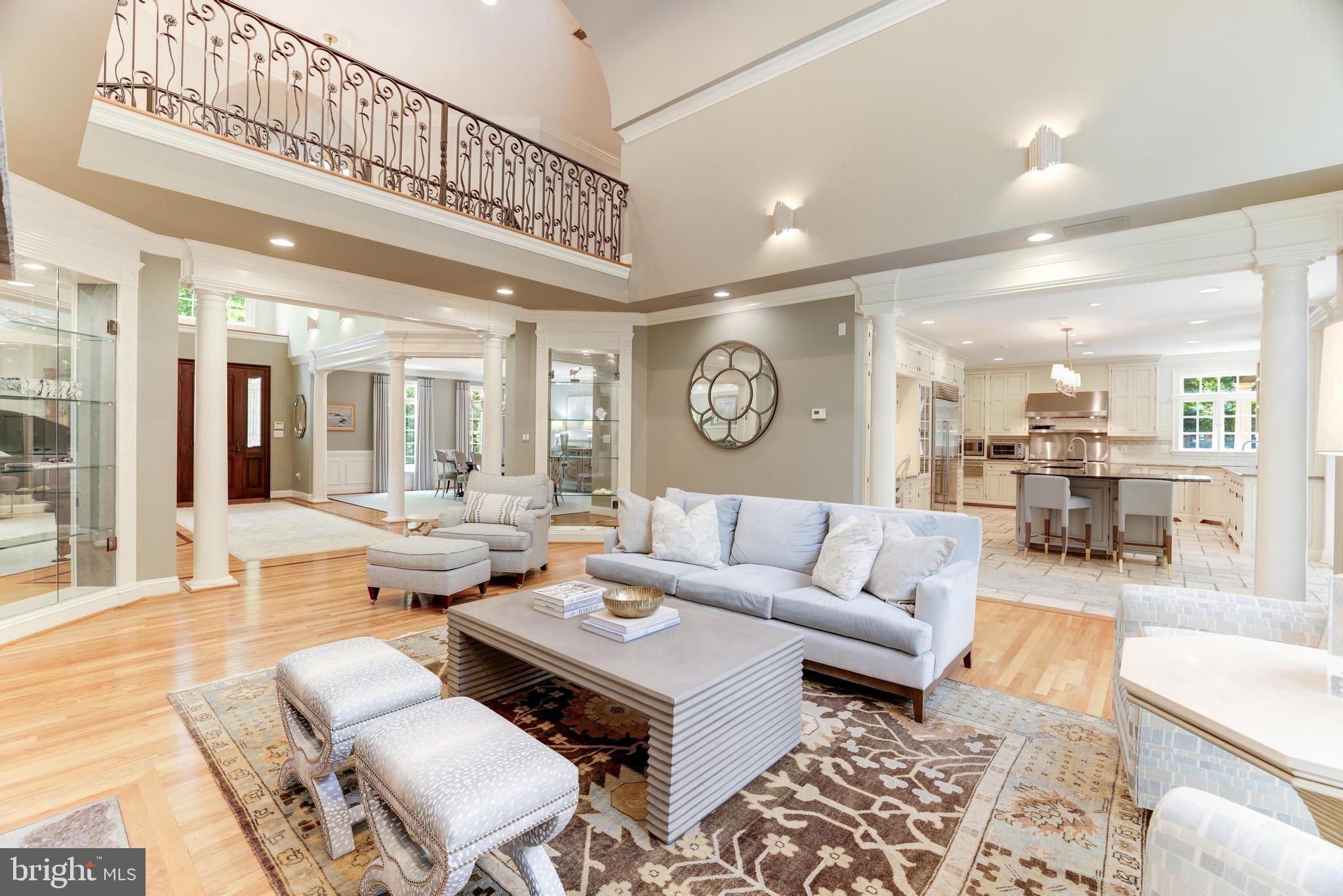 FALCON RIDGE - Residential