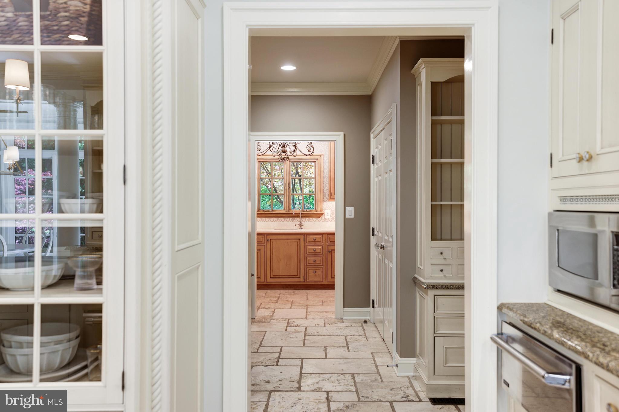 FALCON RIDGE - Residential