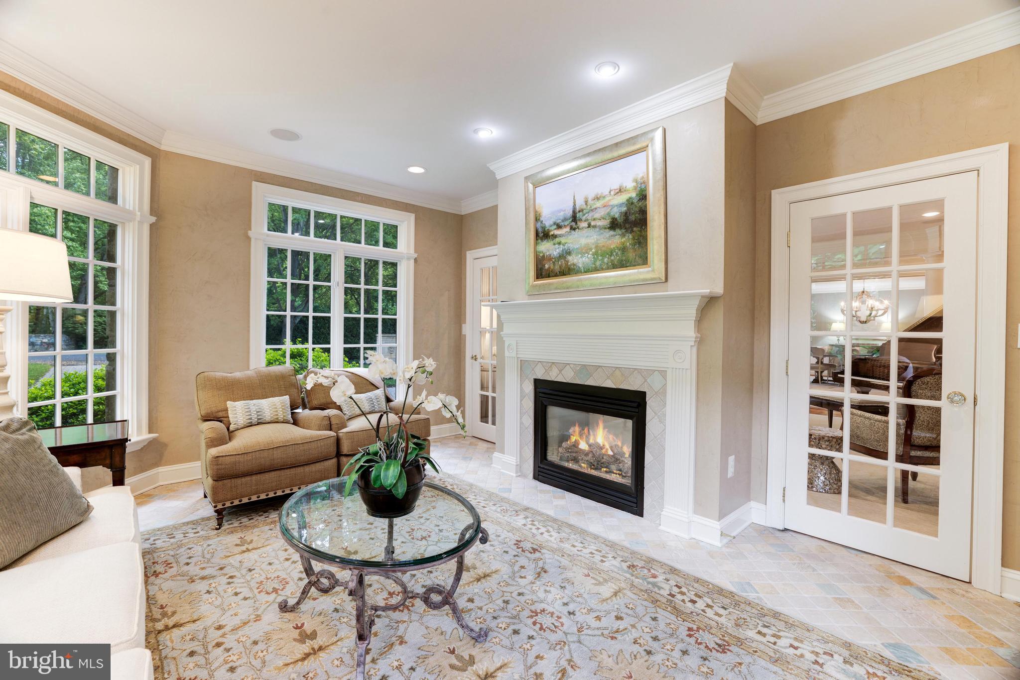 FALCON RIDGE - Residential